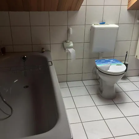 Alte Salzstrasse 43 *