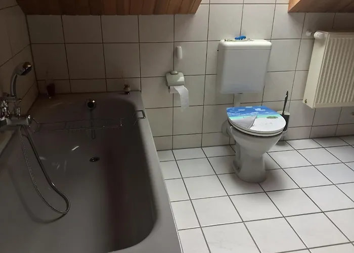 Alte Salzstrasse 43 *